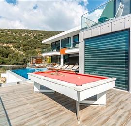 4 Bedroom Villa with Infinity Pool in Kalkan, Sleeps 8